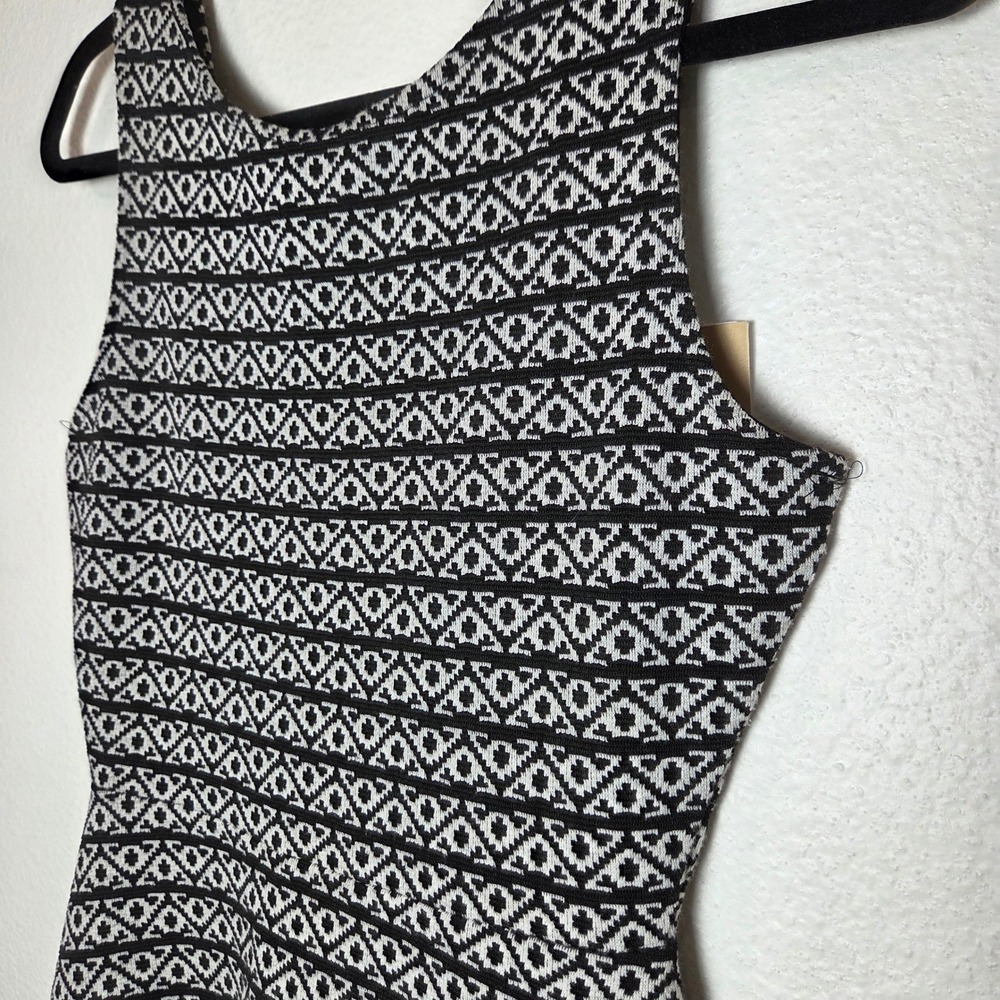 Pull & Bear‎ black & white skater tank crossback dress Womens size Medium NWT - Picture 5 of 12